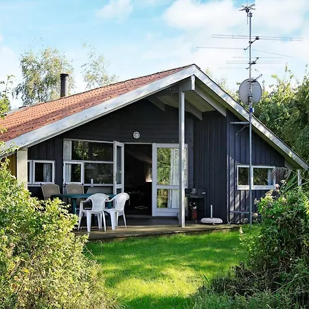Holiday home 8 Person In Humble-by Traum